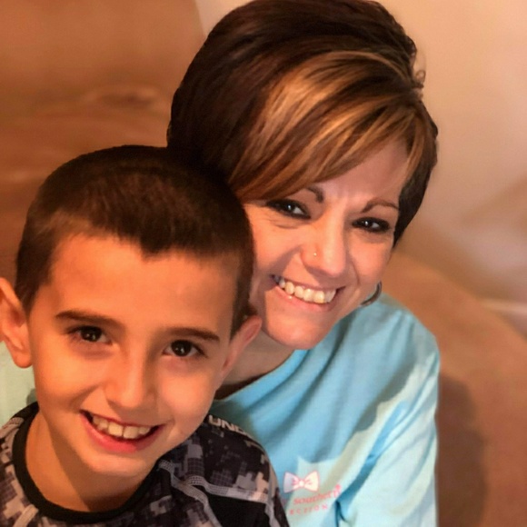 Meet your Posher, Shannon - Picture 1 of 3